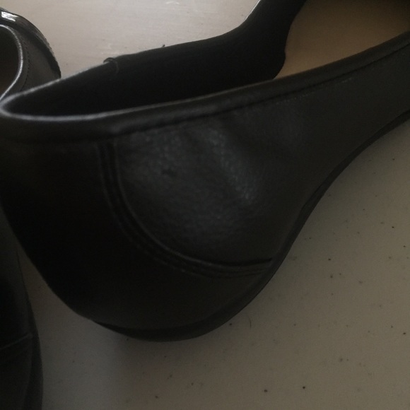 Solesenseability Black Patent Cap Ballet Flats 6 - Picture 16 of 16